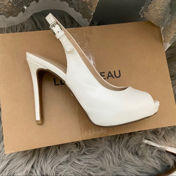 White heels - Picture 8 of 10